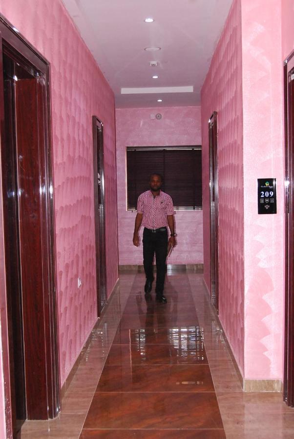 Exclusive Serene Hotel Enugu Exterior photo